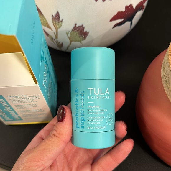 TULA claycation™ detoxing & toning face mask stick - Picture 5 of 5